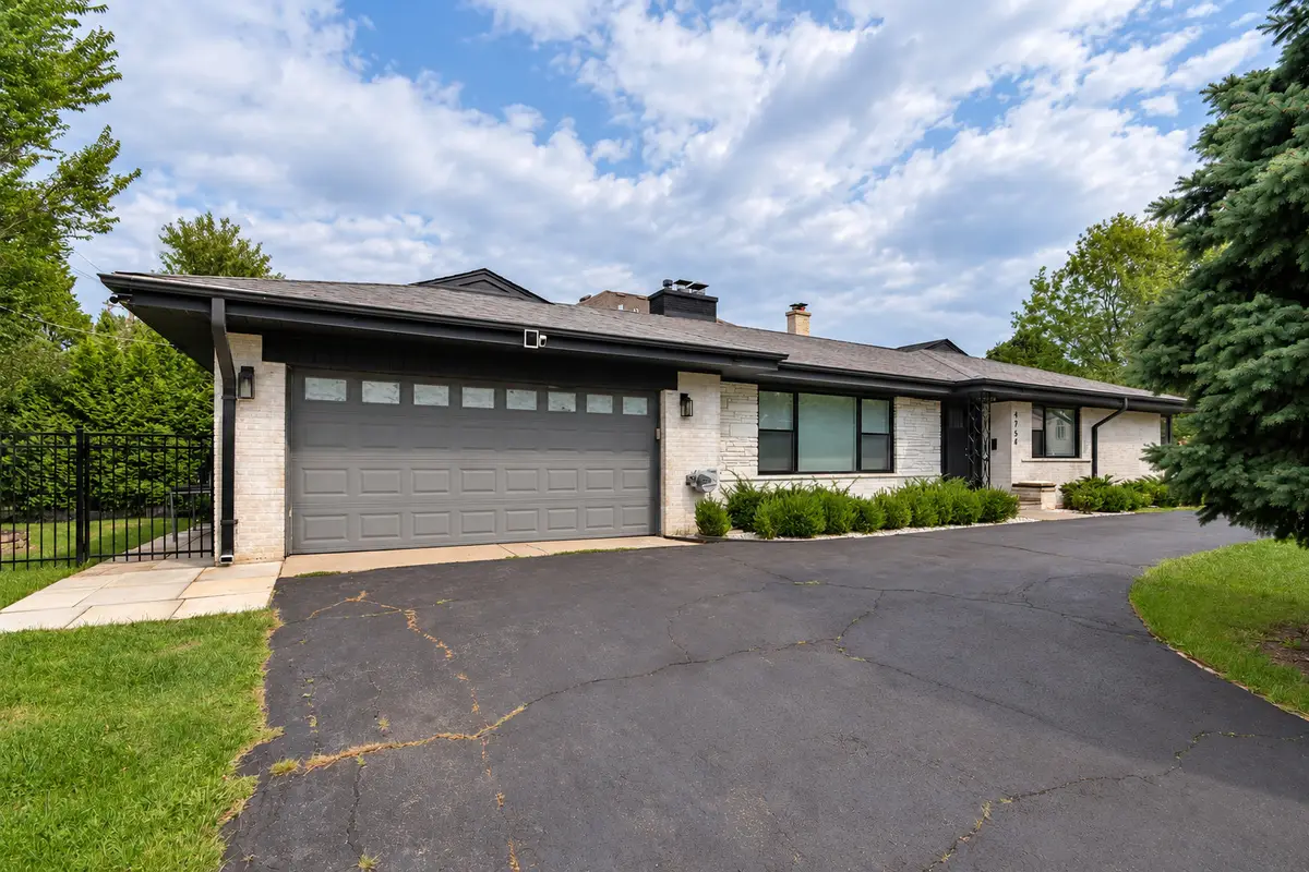 4754 W North Shore Avenue, Lincolnwood, IL 60712 - #1