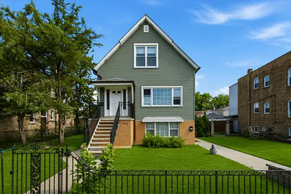 6042 W Addison Street, Chicago, IL 60634