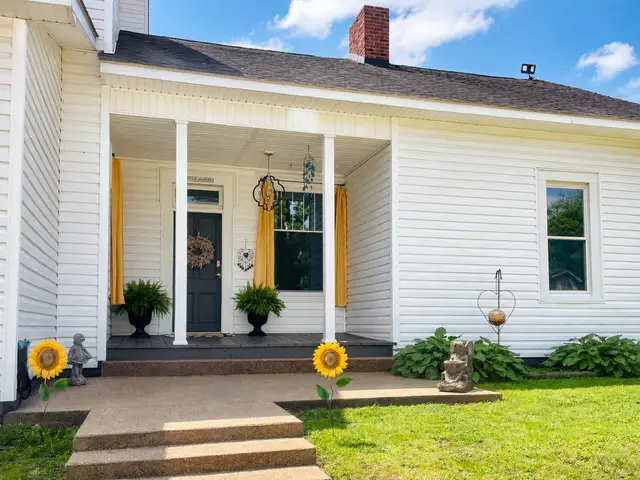 621 Girard Street, Metropolis, IL 62960 - #3