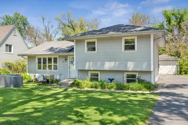 916 Lacey Avenue, Lisle, IL 60532
