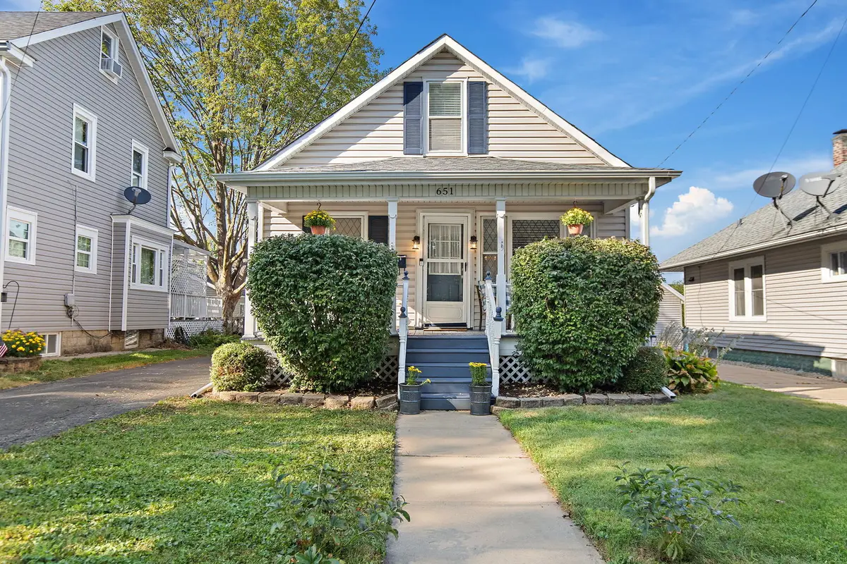 651 W New York Street, Aurora, IL 60506 - #1