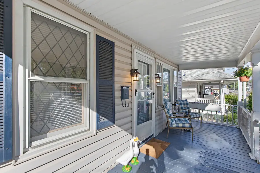 651 W New York Street, Aurora, IL 60506 - #2