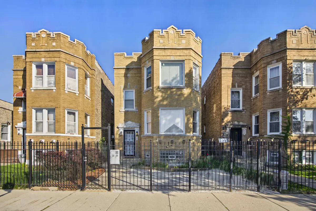 825 N Karlov Avenue, Chicago, IL 60651 - #1