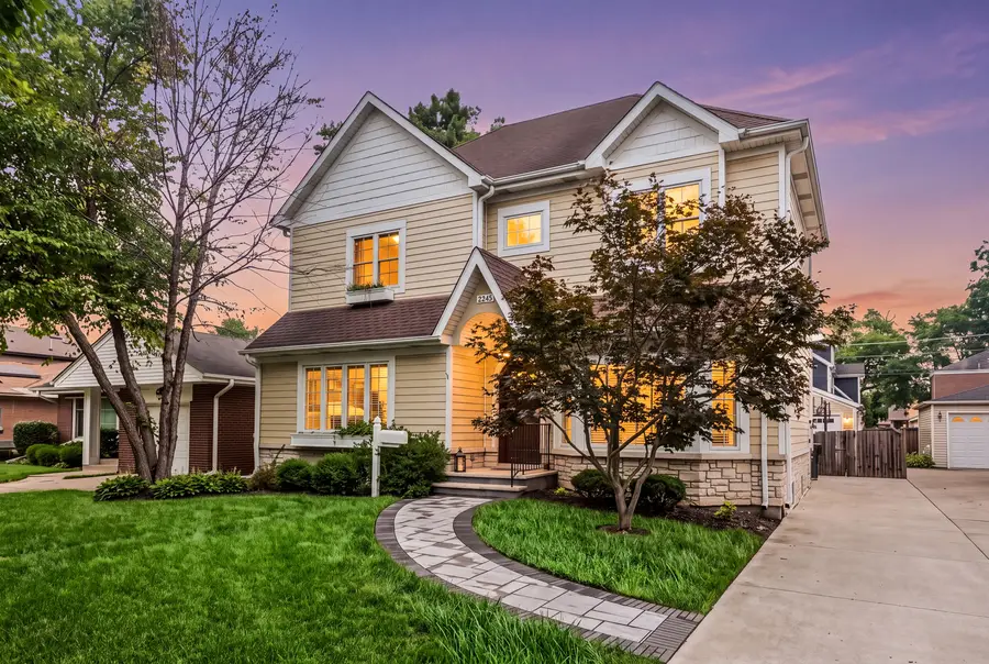 1341 Brophy Avenue, Park Ridge, IL 60068 - #2