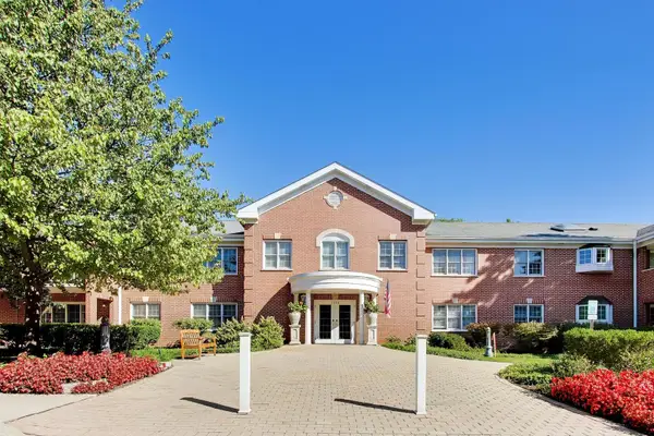 1234 Depot Street #208, Glenview, IL 60025