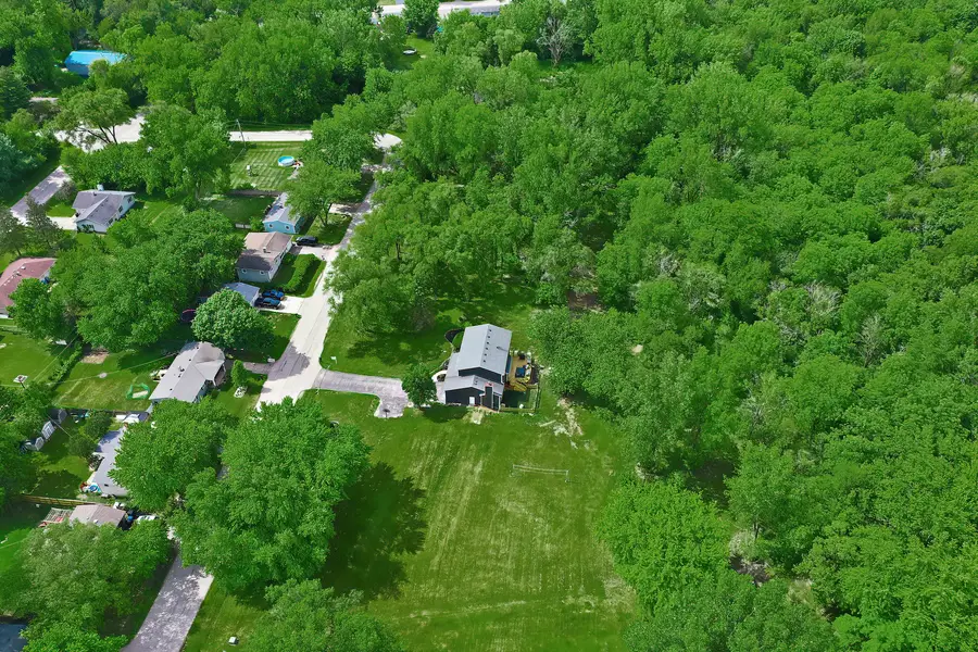 2711 Old Oak Drive, McHenry, IL 60050 - #2