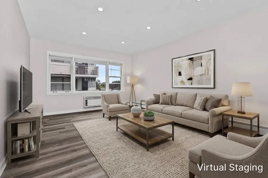 938 North Boulevard #402, Oak Park, IL 60301 - #3
