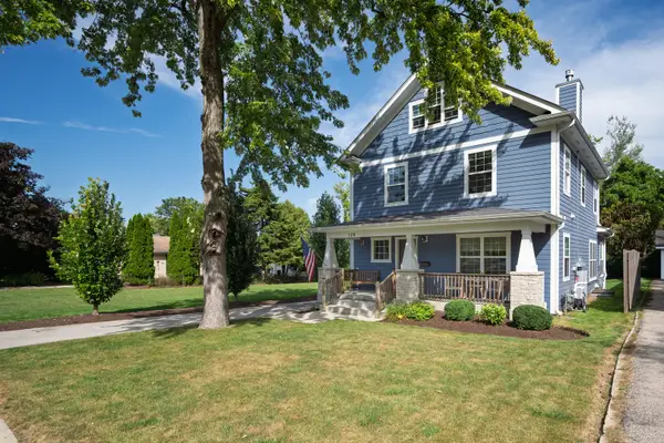 109 Grove Avenue, Glen Ellyn, IL 60137