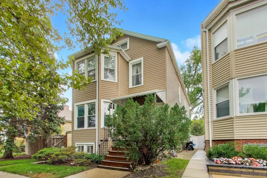 5753 W Giddings Street, Chicago, IL 60630 - #3