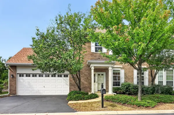 611 Dunhill Lane, Carol Stream, IL 60188