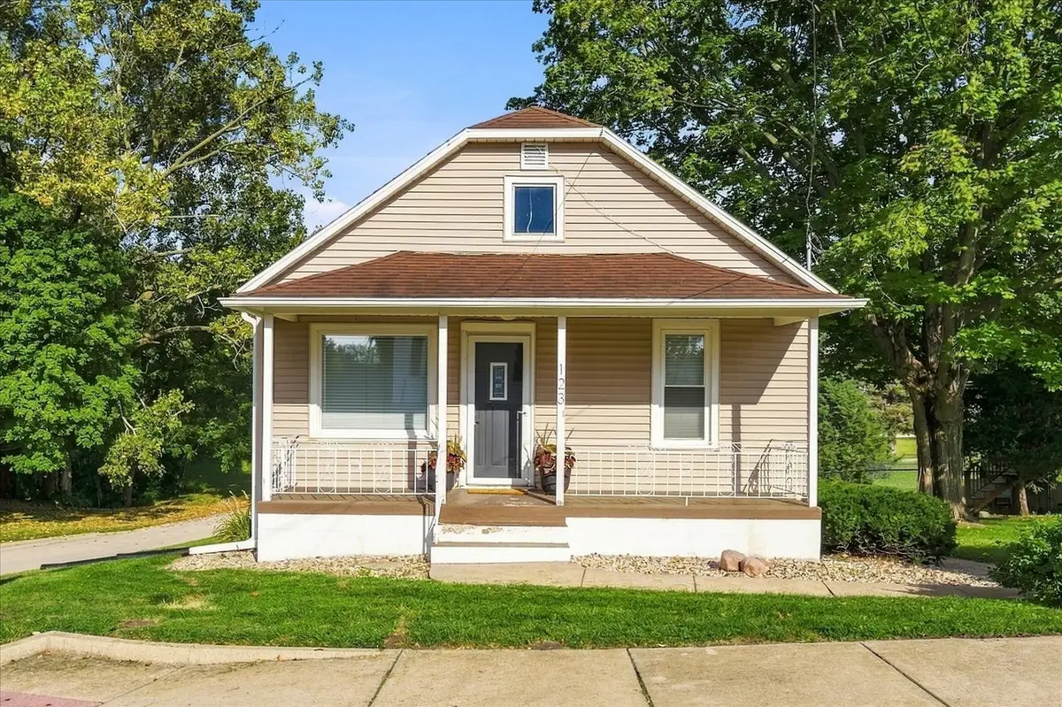 123 N Milwaukee Street, Mark, IL 61340 - #1