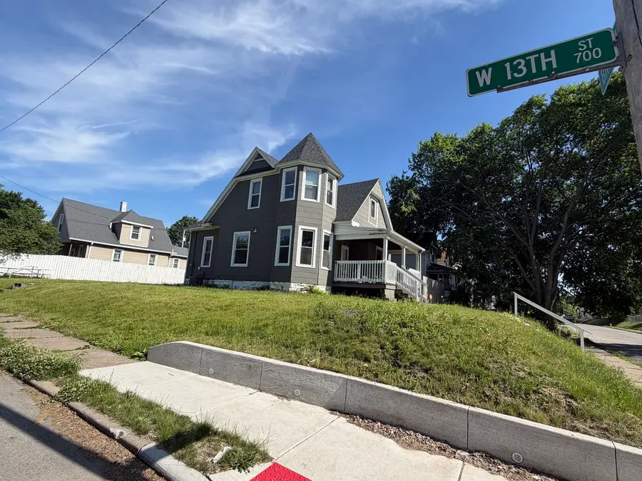 1221 Brown Street, Davenport, IA 52804 - #3