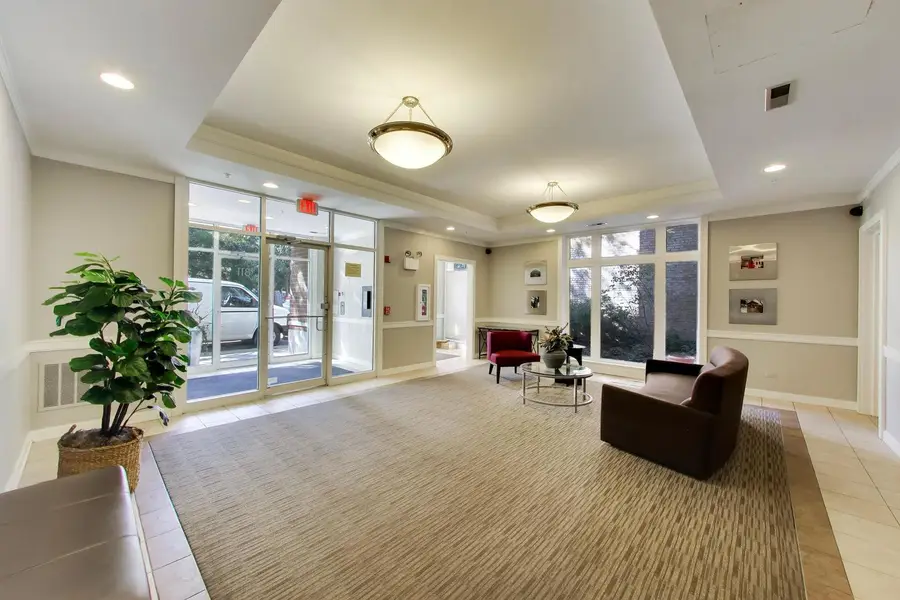 811 Chicago Avenue #609, Evanston, IL 60202 - #3