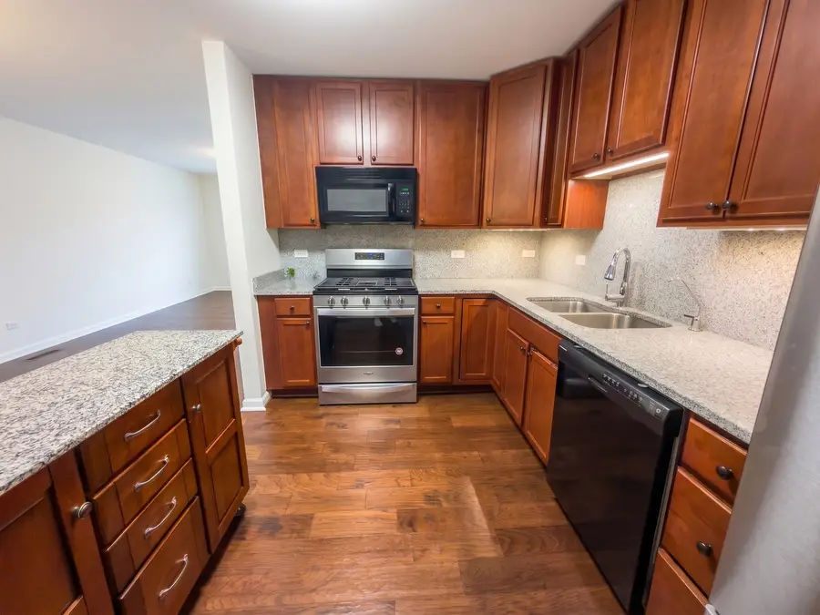 1429 N Green Meadows Boulevard, Streamwood, IL 60107 - #3