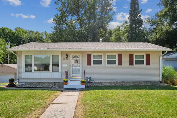 2838 40th Avenue, Rock Island, IL 61201