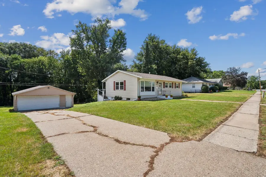 2838 40th Avenue, Rock Island, IL 61201 - #2