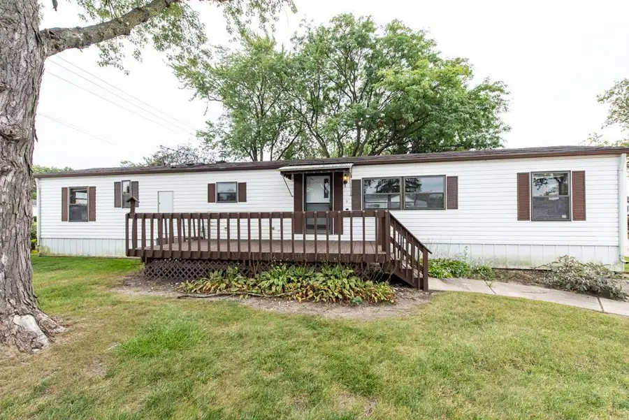 785 Hillcrest Avenue, Park City, IL 60085 - #2
