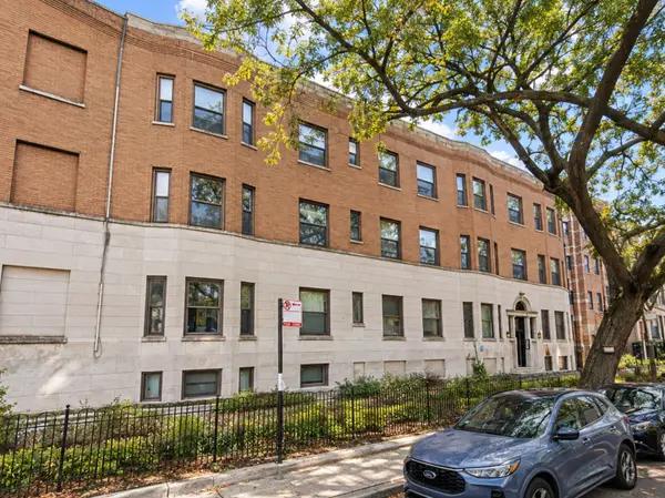 925 W Addison Street #2C, Chicago, IL 60613