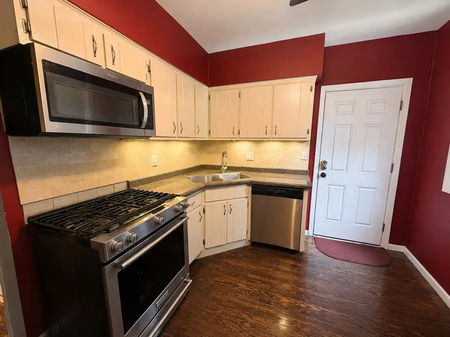 925 W Addison Street #2C, Chicago, IL 60613 - #3