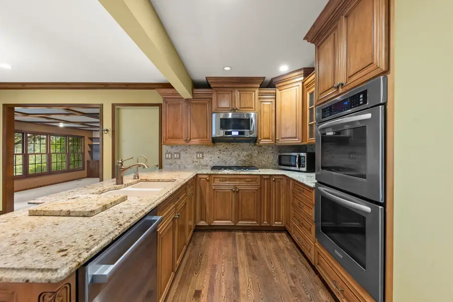 2256 Ridgewood Road, Lisle, IL 60532 - #3