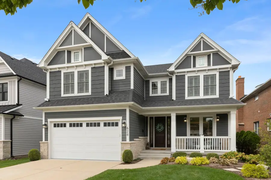 628 S Fairfield Avenue, Elmhurst, IL 60126 - #3
