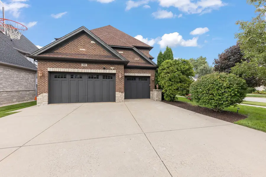 253 E Wilson Street, Elmhurst, IL 60126 - #2