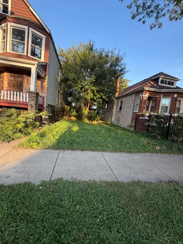 6945 S Claremont Avenue, Chicago, IL 60636