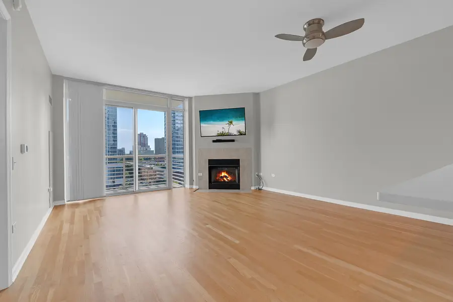 1515 S Prairie Avenue #1004, Chicago, IL 60605 - #2