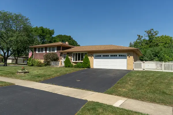 1101 N Millns Lane, Addison, IL 60101