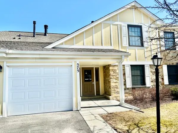 575 Greystone Lane #A2, Wheeling, IL 60090