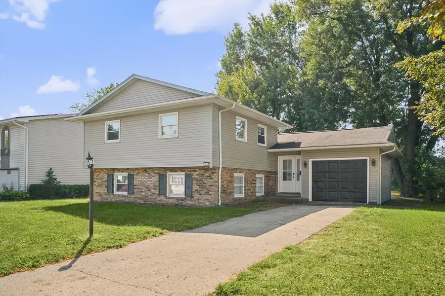 1747 E Barrington Avenue, Decatur, IL 62526 - #2