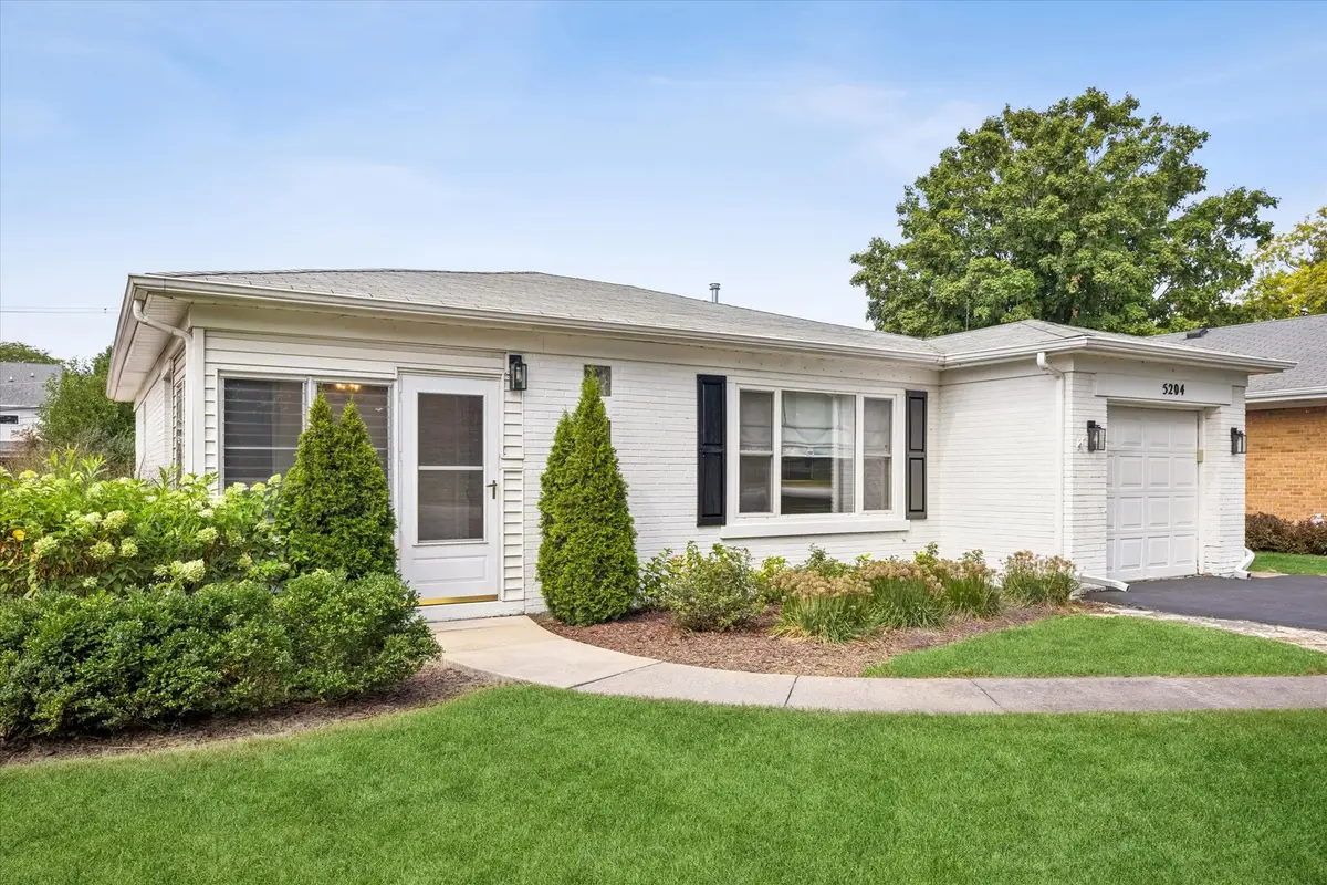 5204 Wolf Road, Western Springs, IL 60558 - #1