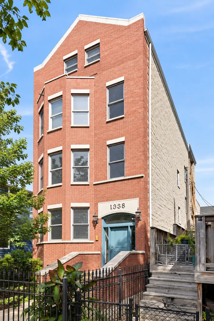 1338 W Addison Street #2, Chicago, IL 60613 - #1