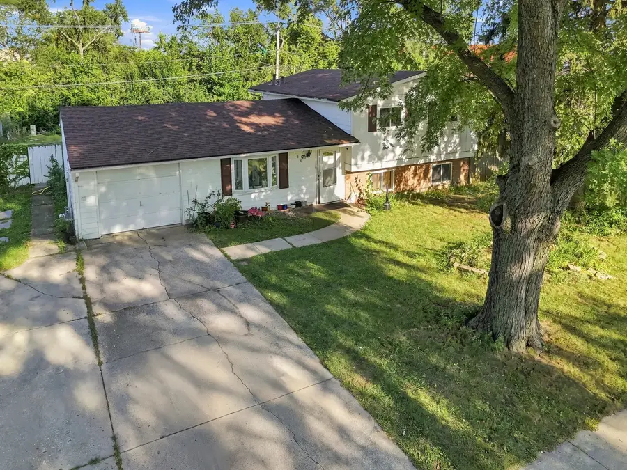 116 S Pinecrest Road, Bolingbrook, IL 60440 - #2