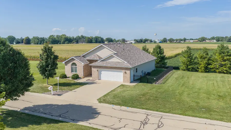 713 Independence Drive, Princeton, IL 61356 - #2