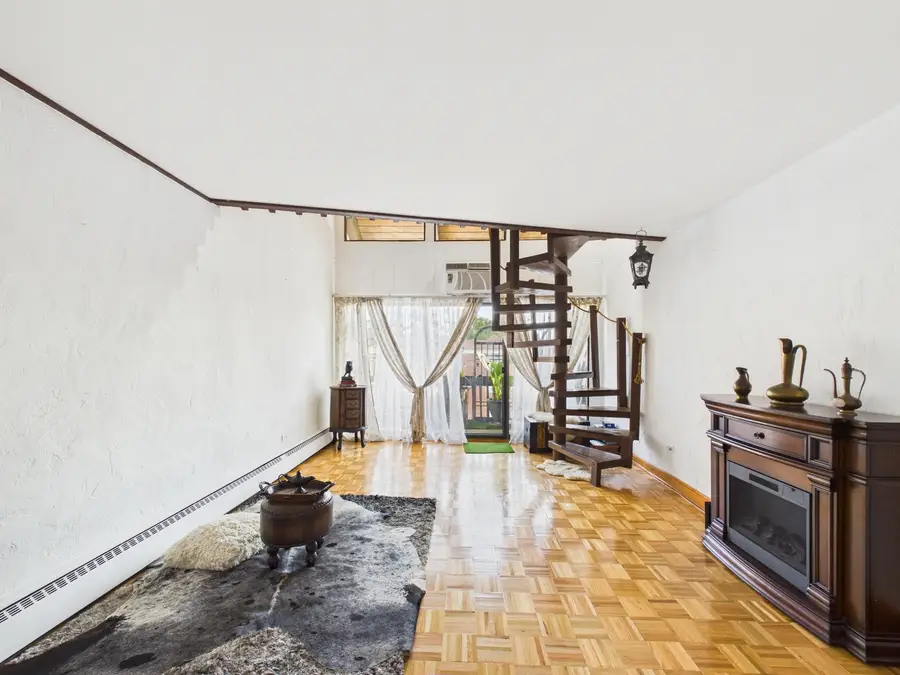1296 E Washington Street #12, Des Plaines, IL 60016 - #3