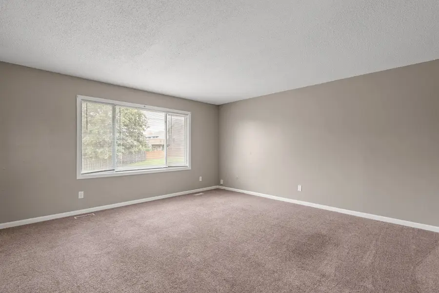 2623 W 61st Street, Davenport, IA 52806 - #3