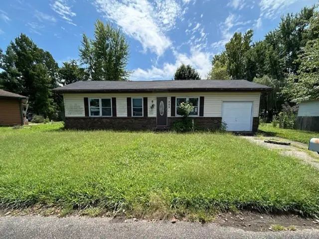 409 Lee Avenue, Olney, IL 62450 - #2