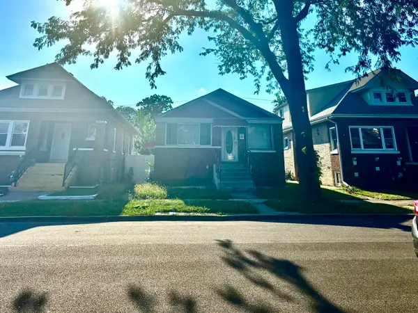 214 22nd Avenue, Bellwood, IL 60104