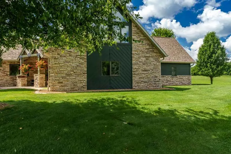 15380 White School Road, South Beloit, IL 61080 - #3