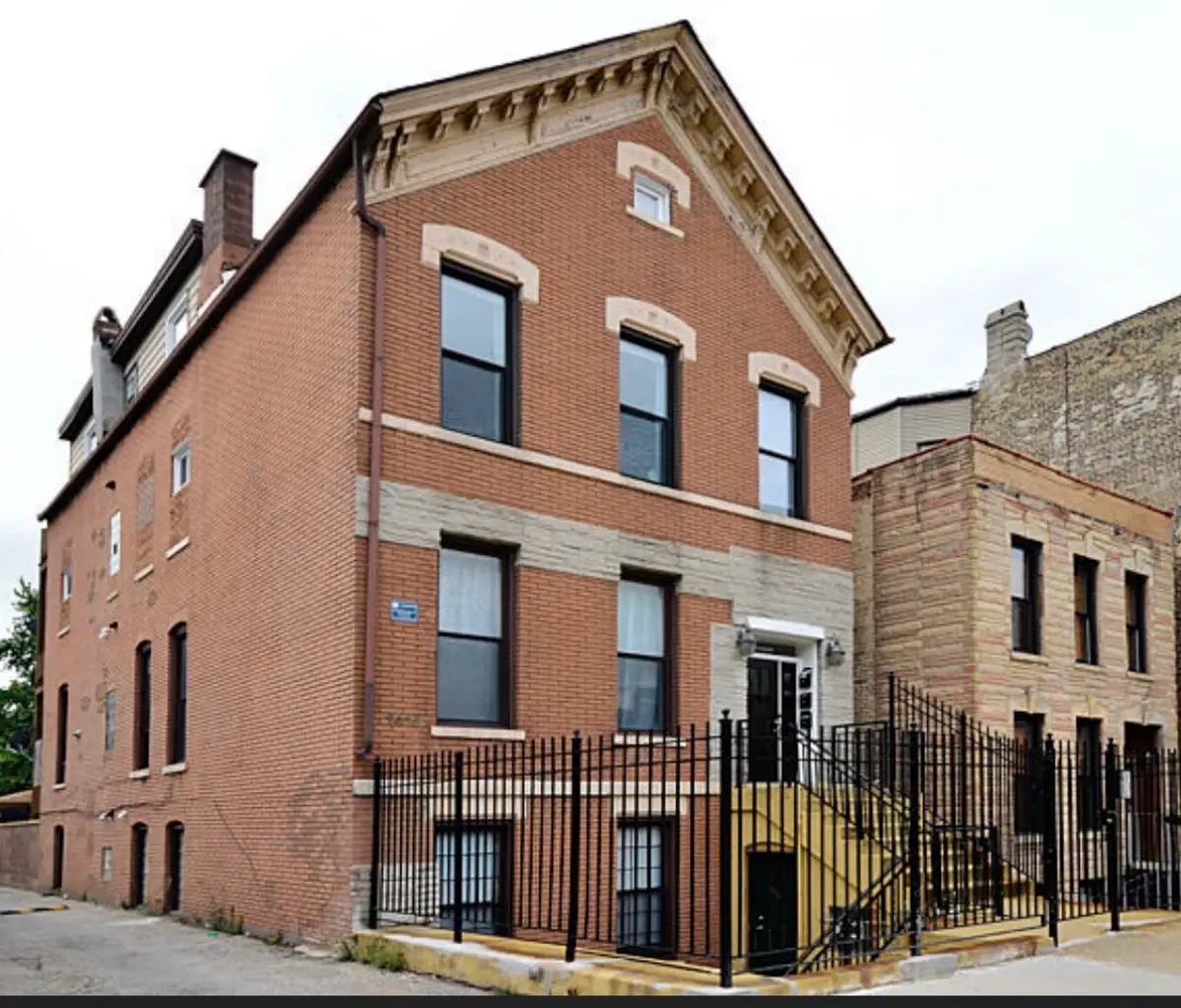1415 W Augusta Boulevard, Chicago, IL 60642 - #1