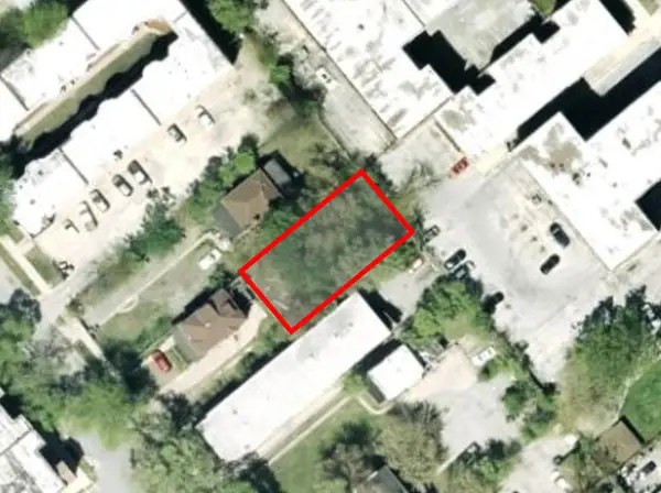 7631 S Coles Avenue, Chicago, IL 60649