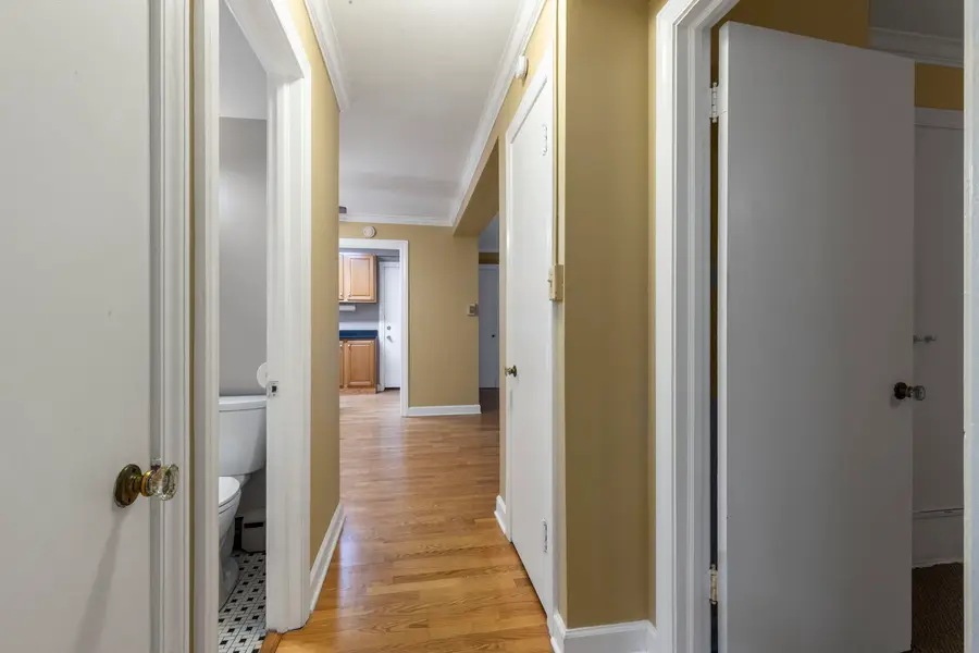 808 Oakton Street #1, Evanston, IL 60202 - #3