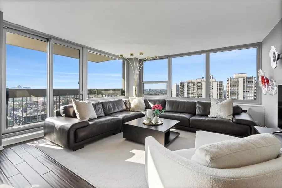 1255 N Sandburg Terrace #2611E, Chicago, IL 60610 - #2
