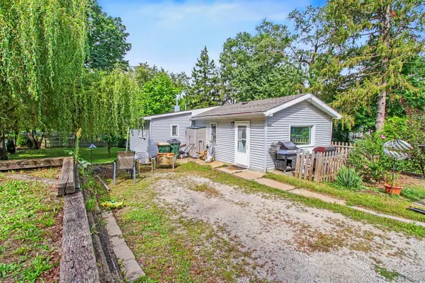 6N872 Fox River Avenue, St. Charles, IL 60174