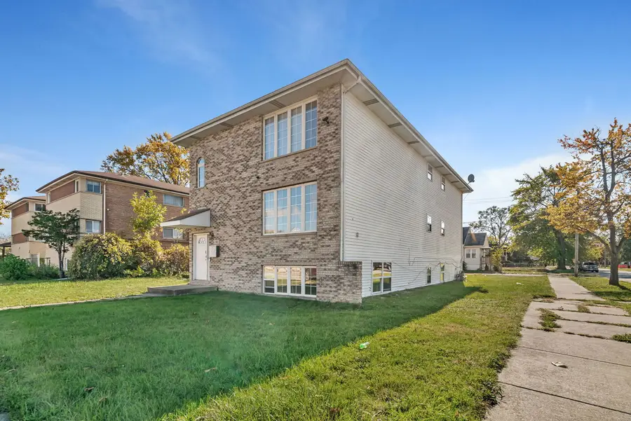 98 W 154th Street, Harvey, IL 60426 - #3