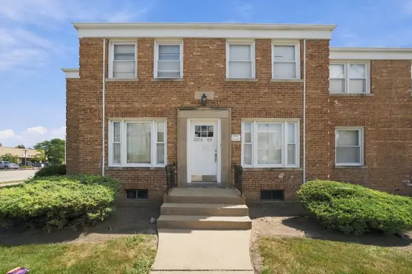 2203 13th Avenue S #11A, Broadview, IL 60155
