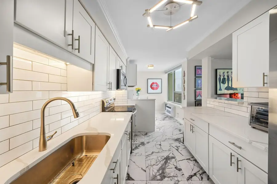 940 W Glenlake Avenue #34D, Chicago, IL 60660 - #2