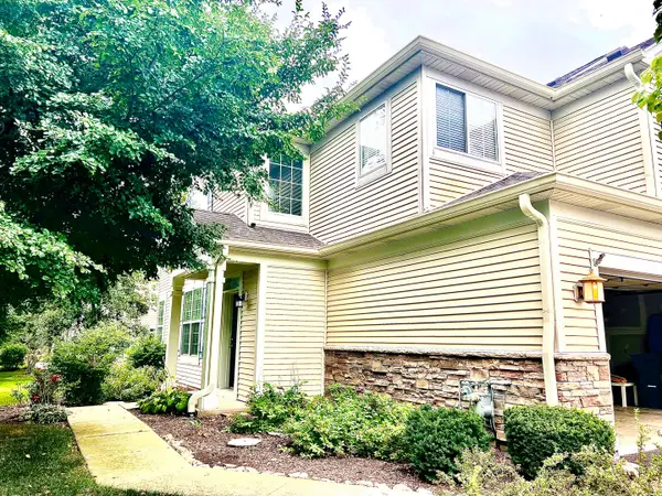731 S Jade Lane, Round Lake, IL 60073