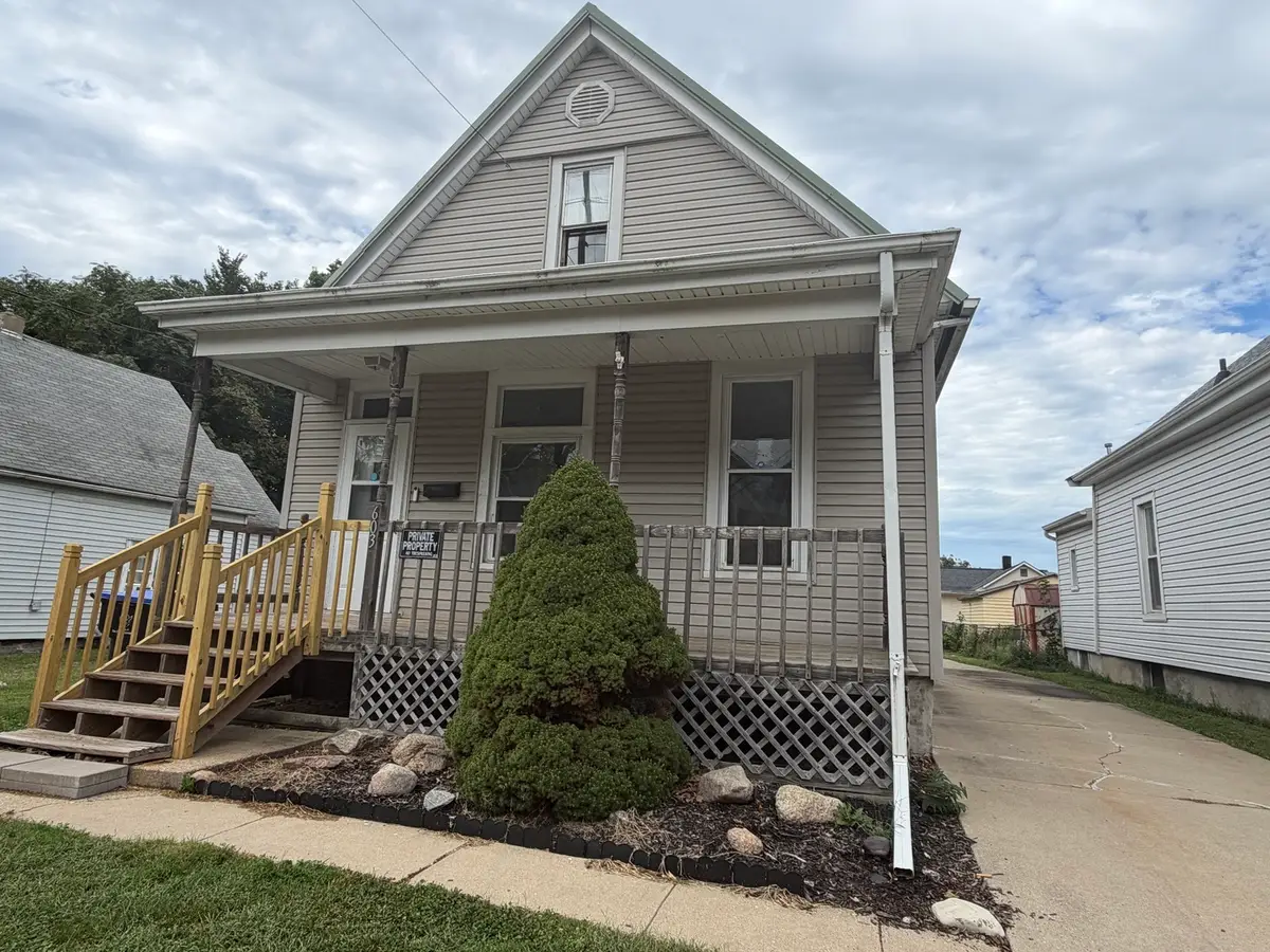 603 W Oakland Avenue, Bloomington, IL 61701 - #1